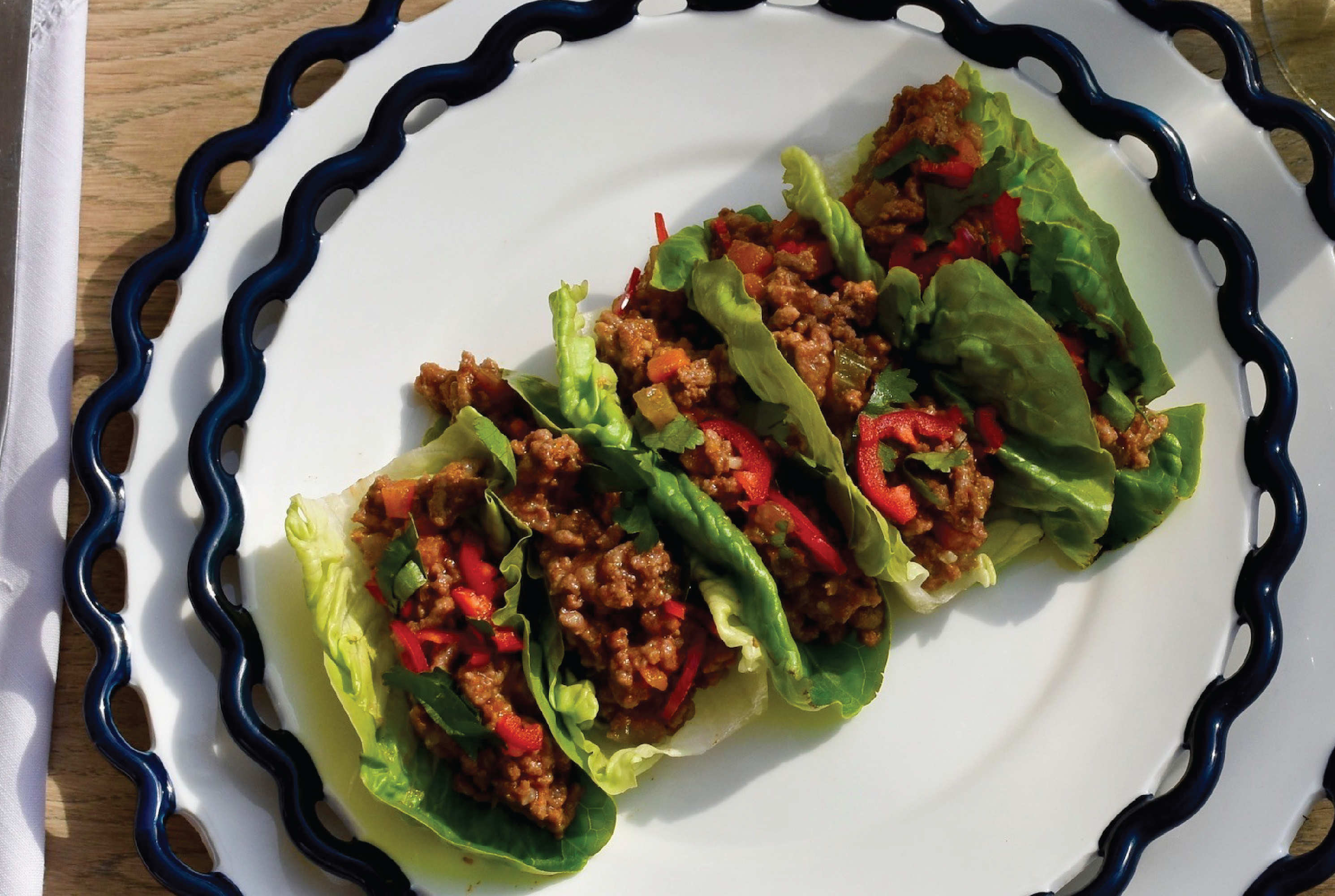 CHILLI BEEF TACOS